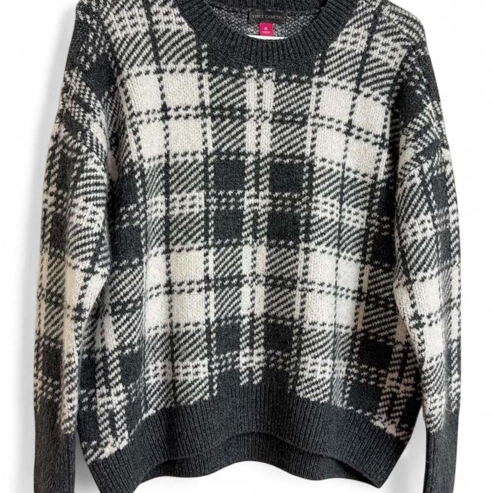 Vince Camuto Women's Grey and Black Jumper